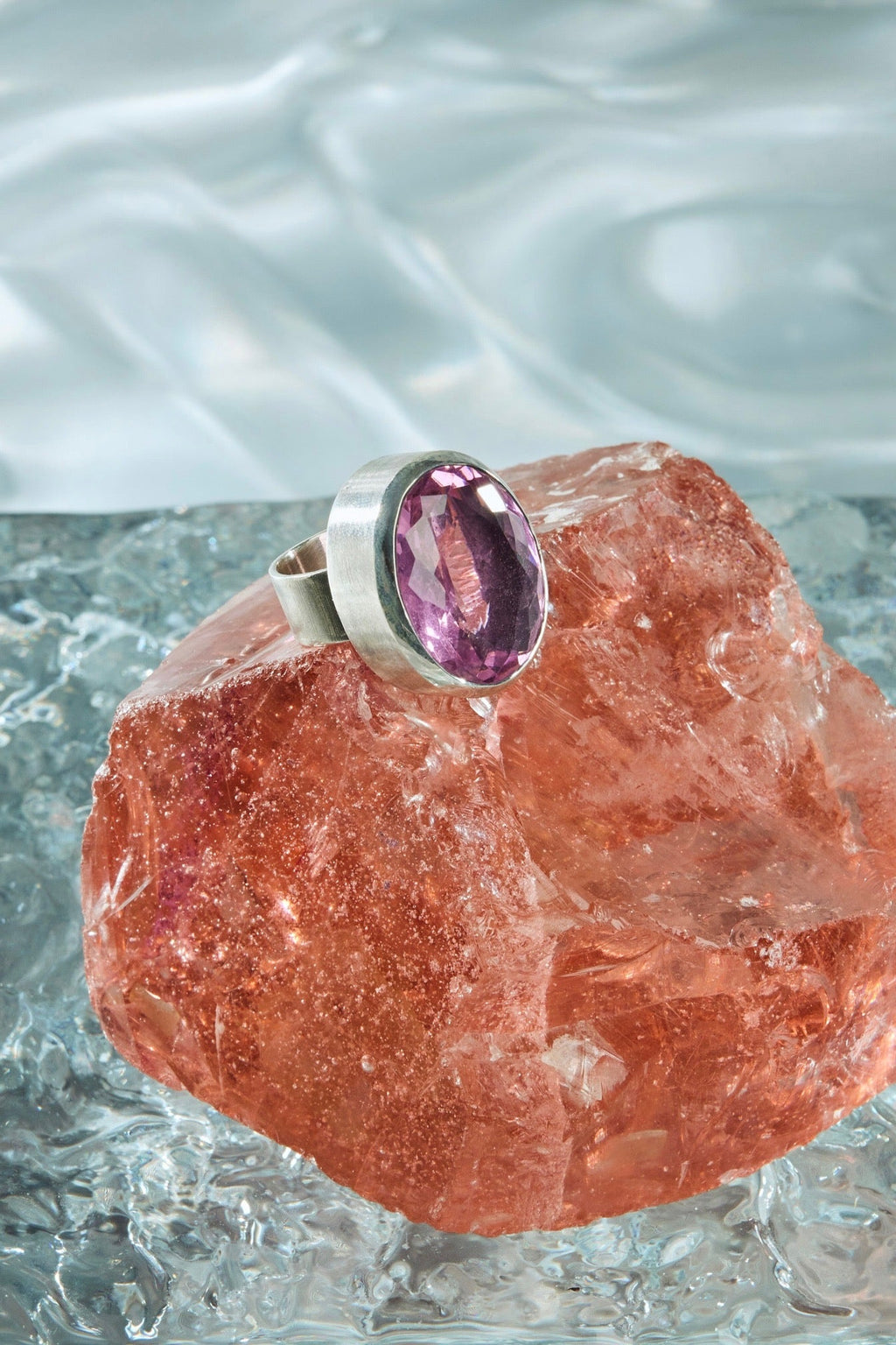 Mini Oval Colossus Ring in Pink Azalea (Silver)